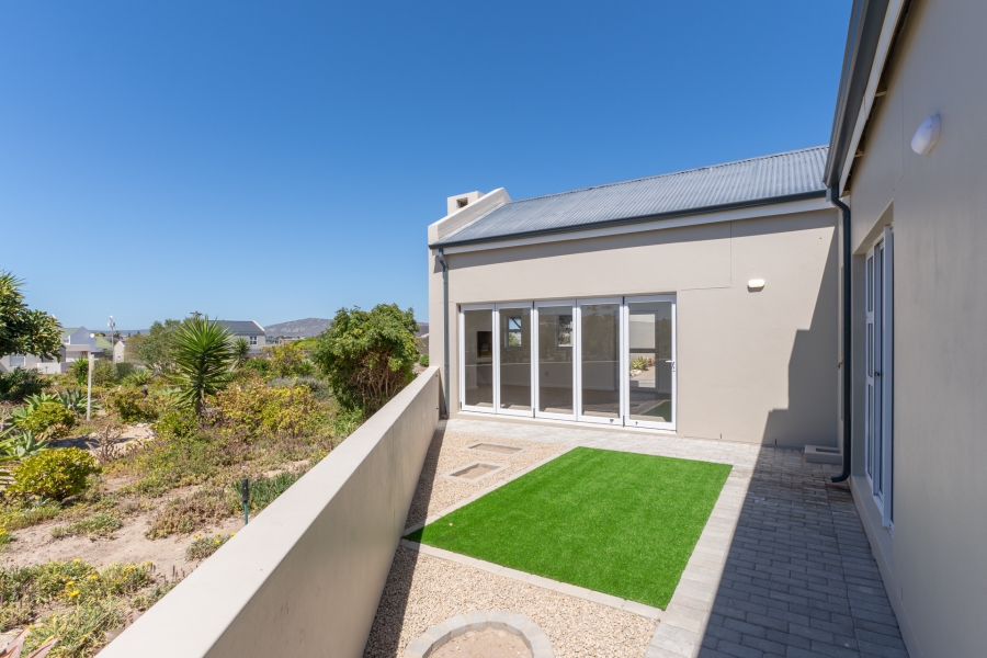 2 Bedroom Property for Sale in Villa Diamante Western Cape